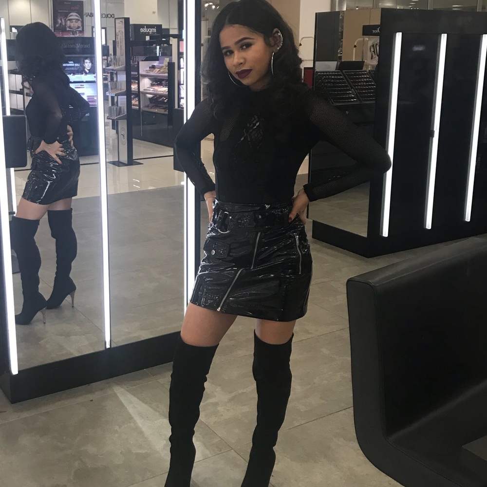 Meet your Posher, Mia